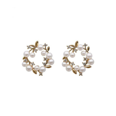 Pearl Garland Stud Earrings