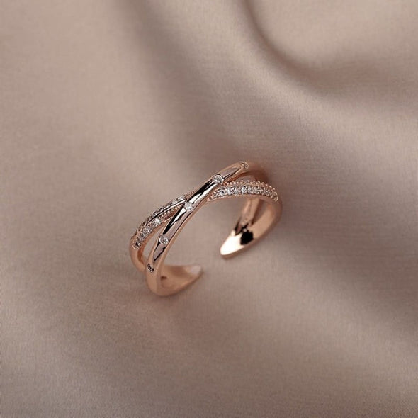 Crossed Lovers Ring