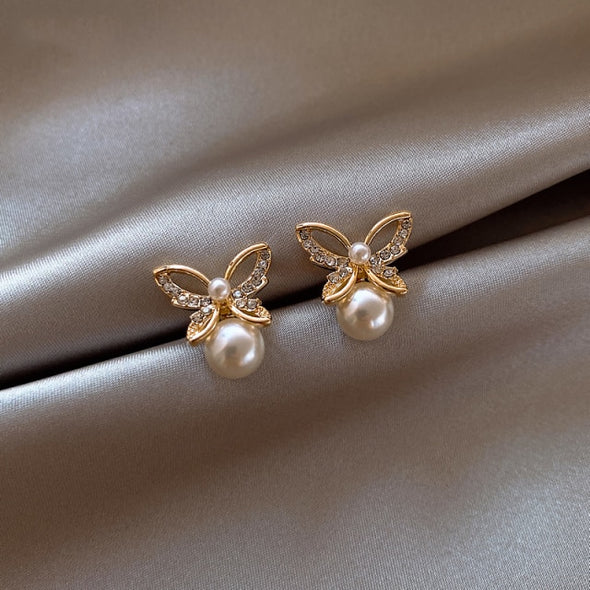 Butterfly's Pearl Stud Earrings