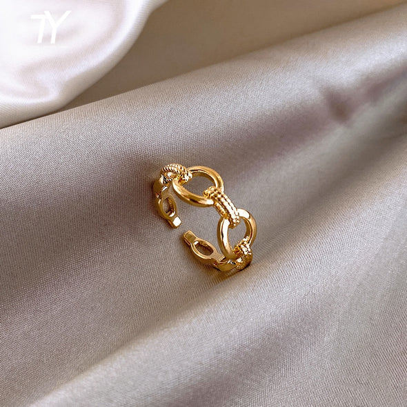 Chain Clasp Ring