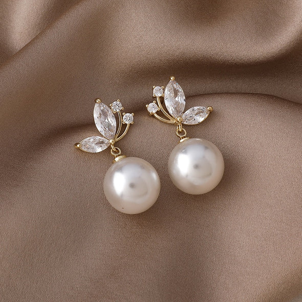 Pearl Bud Earrings