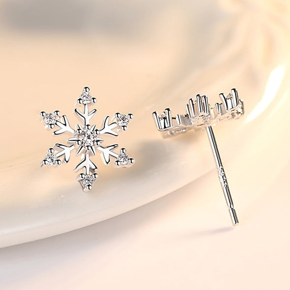 Rhinestone Snowflake Stud Earrings