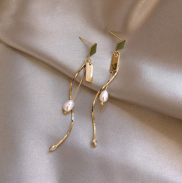 Royal Signature Drop Earrings