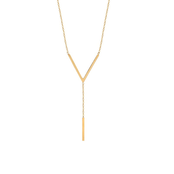 V and Classic Pendant Necklace