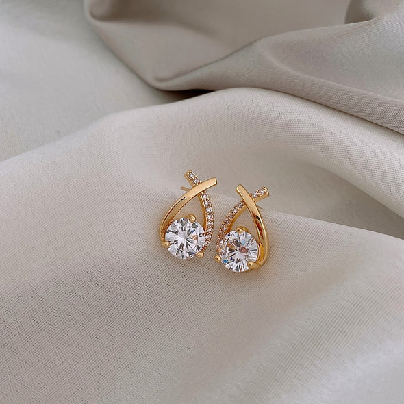 J&S Diamond Basket Stud Earrings