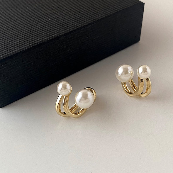 J&S Light Pearls Stud Earrings